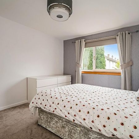Centrally Situated 1 Bedroom House In Cumbernauld Exterior photo