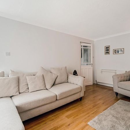 Centrally Situated 1 Bedroom House In Cumbernauld Exterior photo