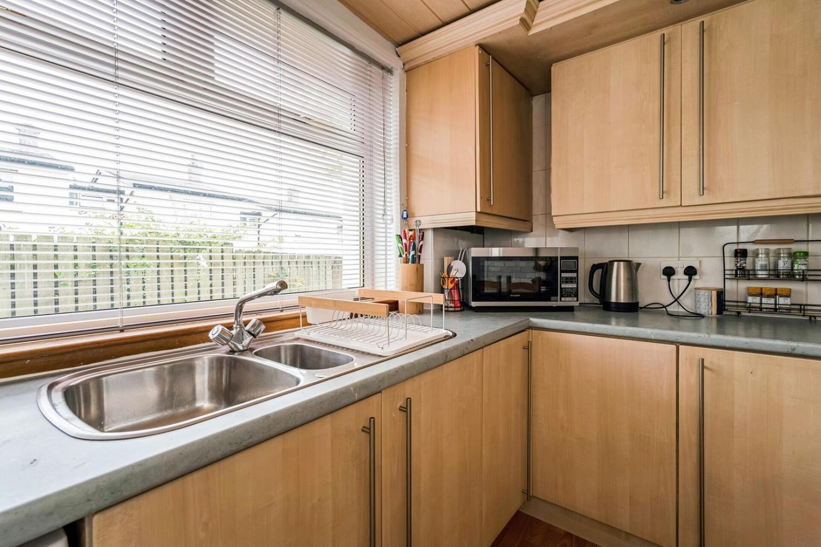 Centrally Situated 1 Bedroom House In Cumbernauld Exterior photo